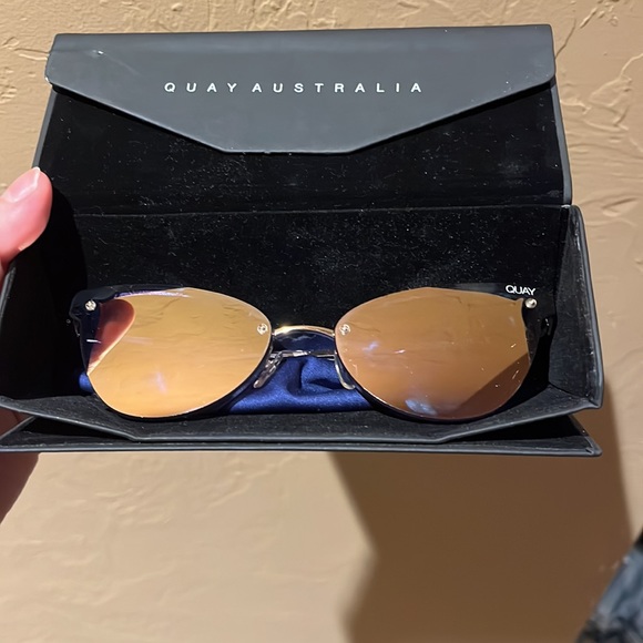 Quay Lady Luck sunglasses - Picture 2 of 4